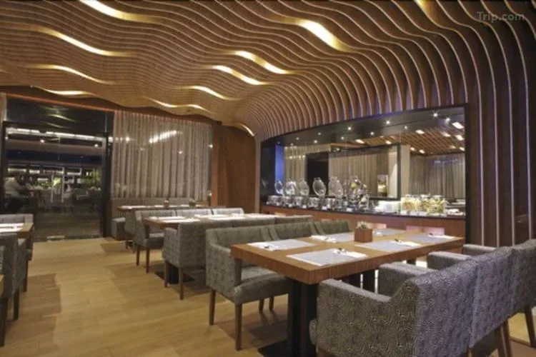 Maksy Hotel